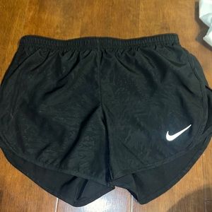 womens nike shorts. black with a slight design size xs